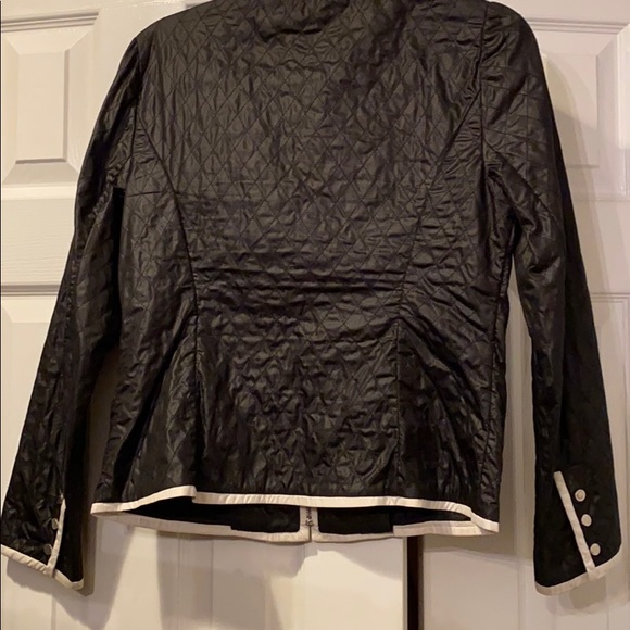 Lightweight jacket - Picture 4 of 4